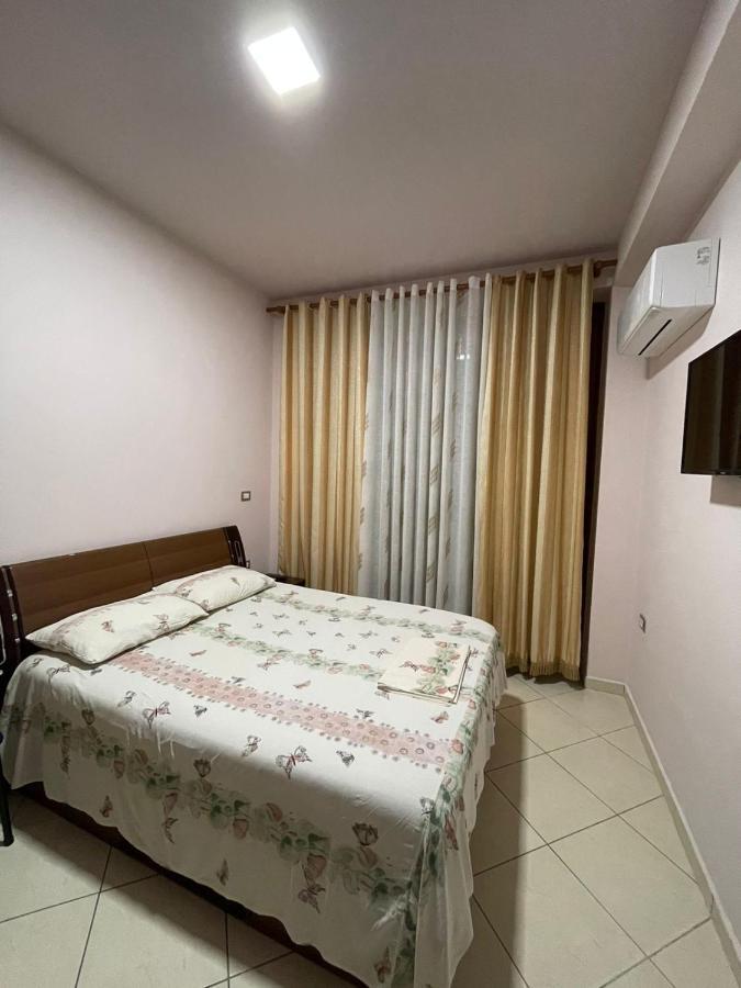 Vila Vadeha Pogradec Exterior photo