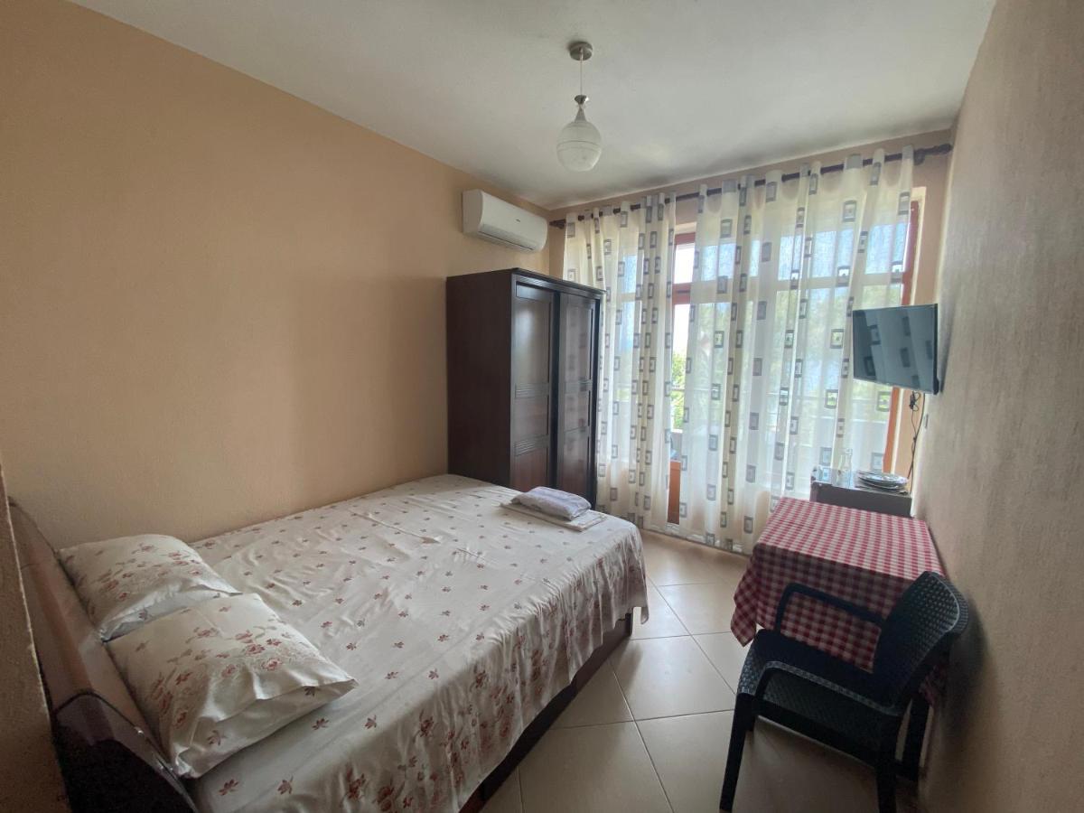 Vila Vadeha Pogradec Exterior photo